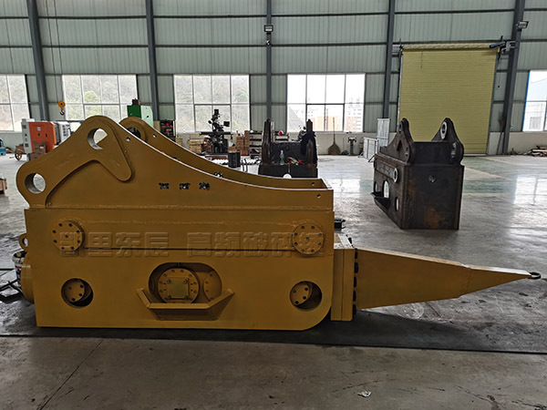 枝江市高頻破碎錘生產現場