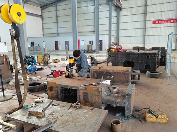 枝江市高頻破碎錘生產車間